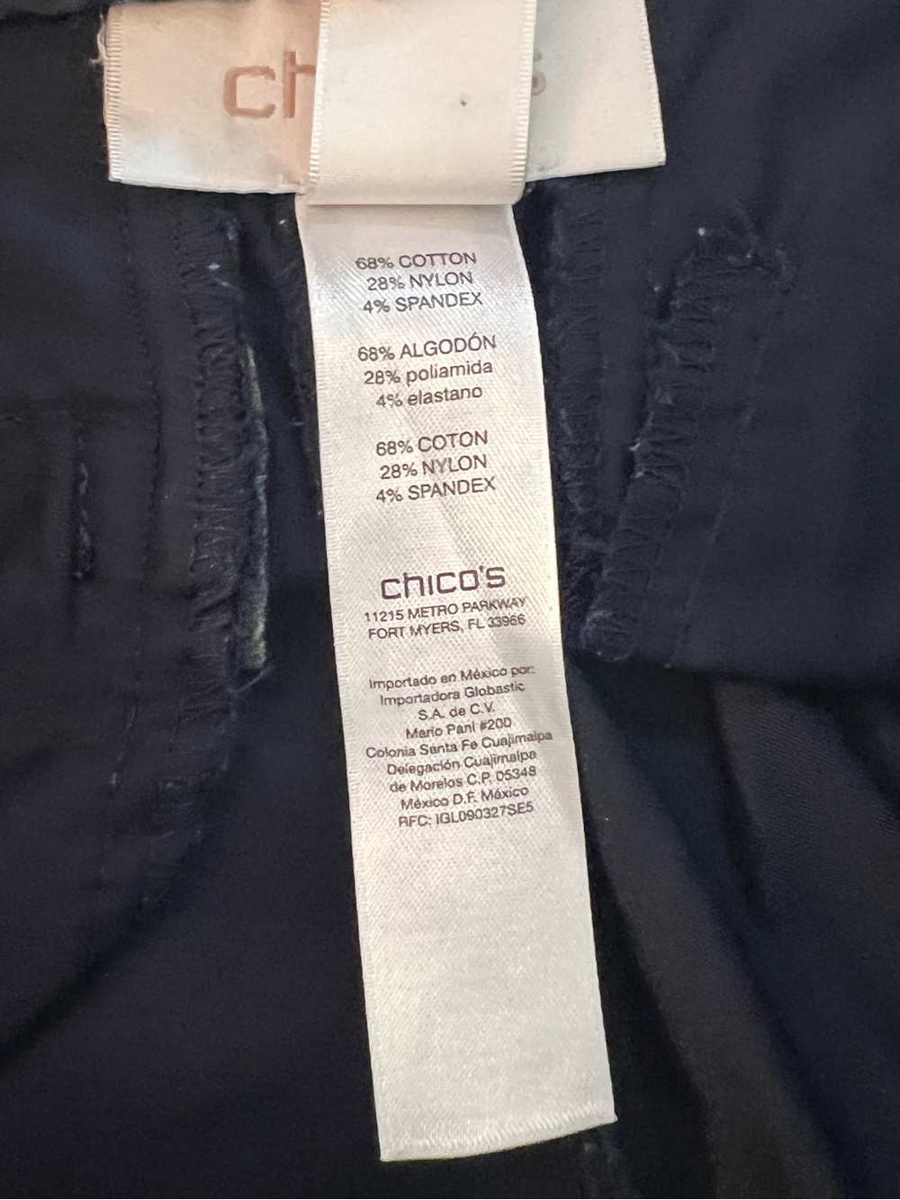 Chico’s Zenergy Size 0 (US 4) Navy Utility Cargo Crop Pants Roll Tab Hem - Picture 6 of 8